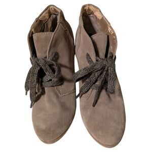 Dolce Vita Suede Booties Size 7.5